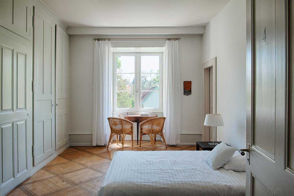 Schloss Ueberstorf - Tafeln, Tagen, Traeumen Habitación foto