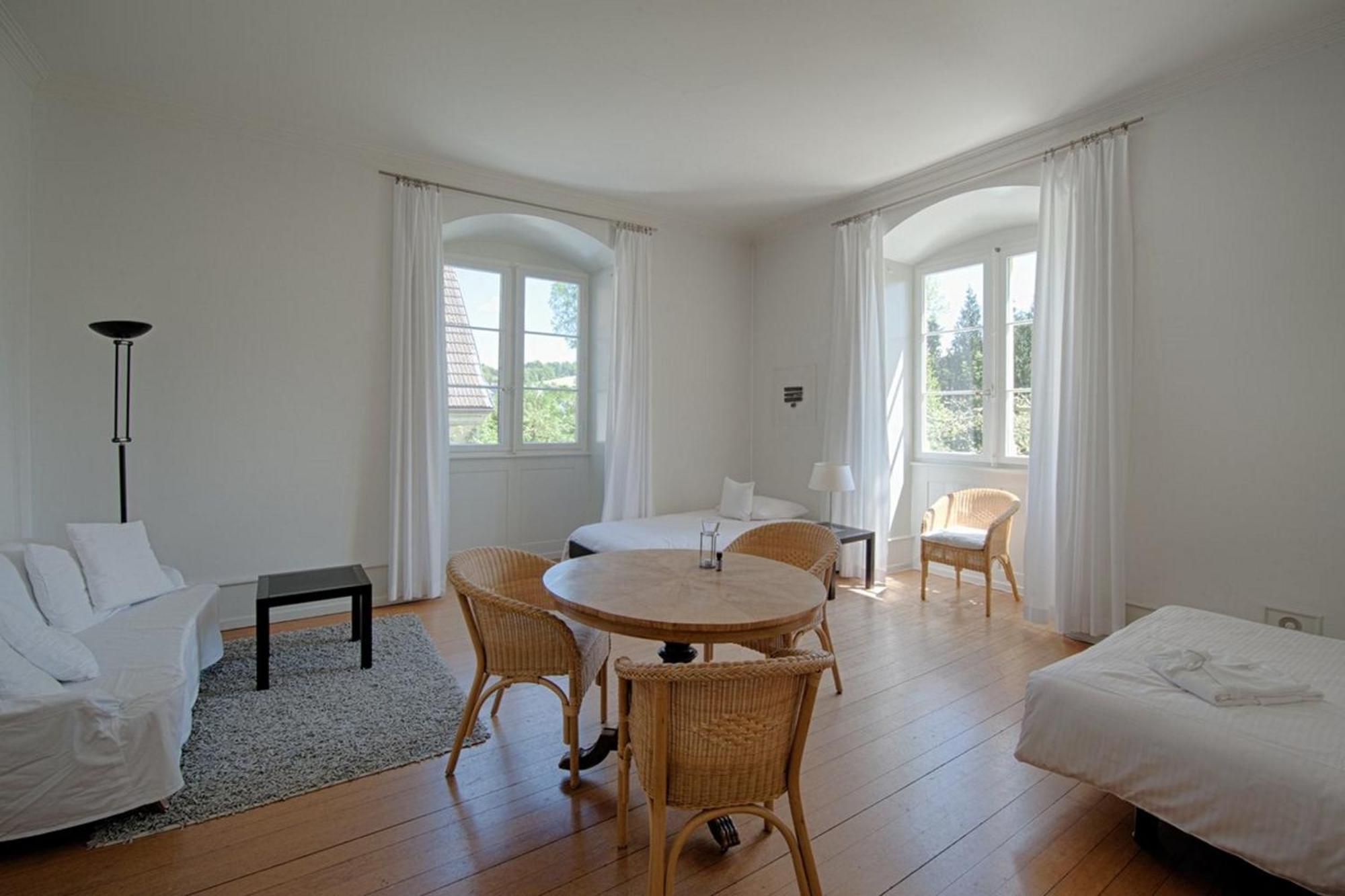 Schloss Ueberstorf - Tafeln, Tagen, Traeumen Habitación foto