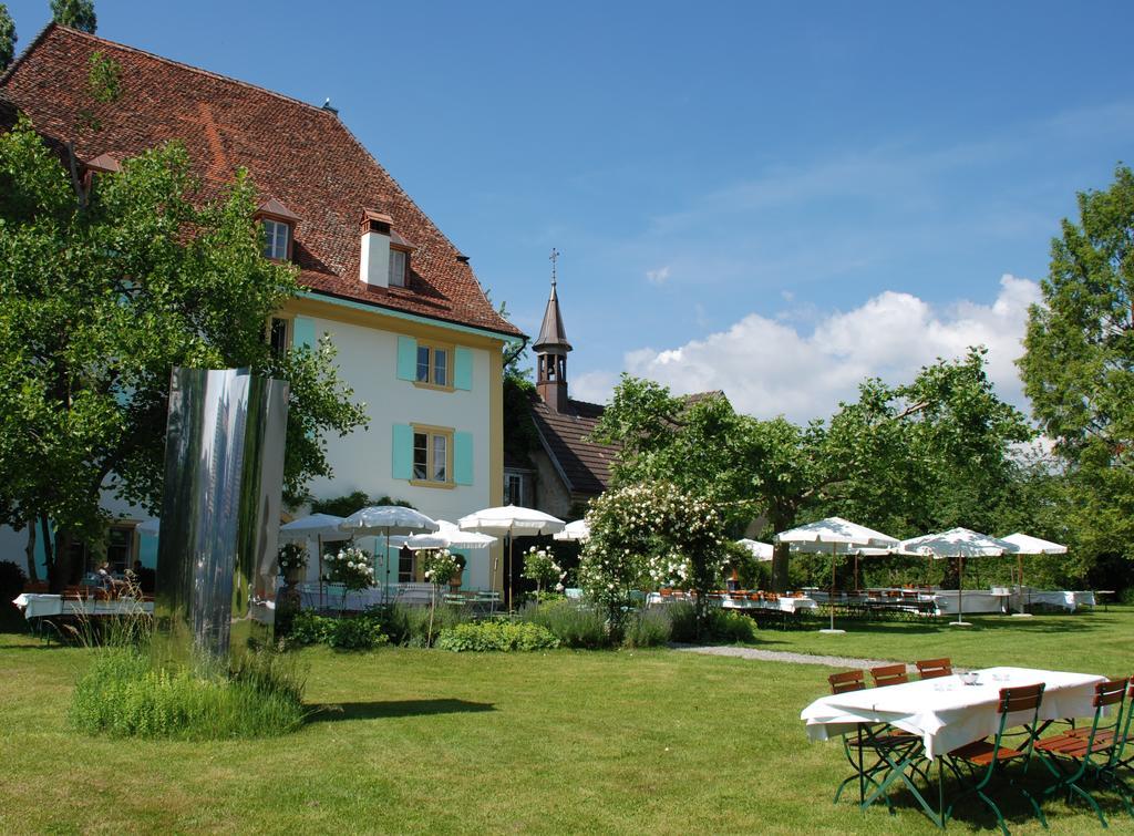 Schloss Ueberstorf - Tafeln, Tagen, Traeumen Exterior foto